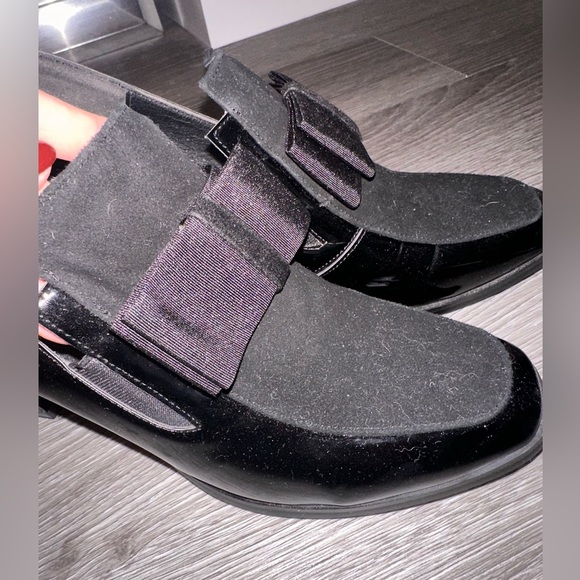 Block Heel with Bow - Picture 2 of 5